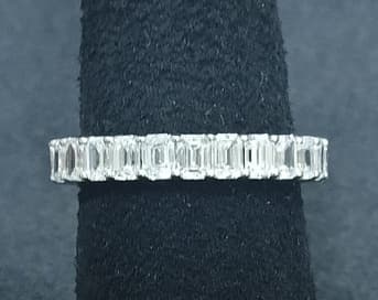 Ring R10 View 1