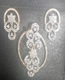 Pendant Set PE2 View 1